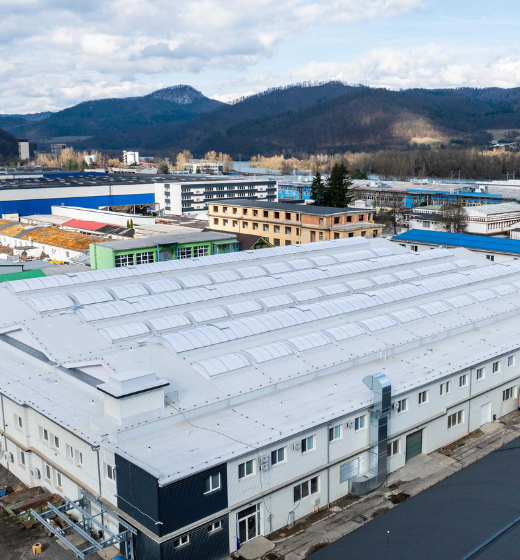 Rekonstrukce střešních světlíků na průmyslové hale