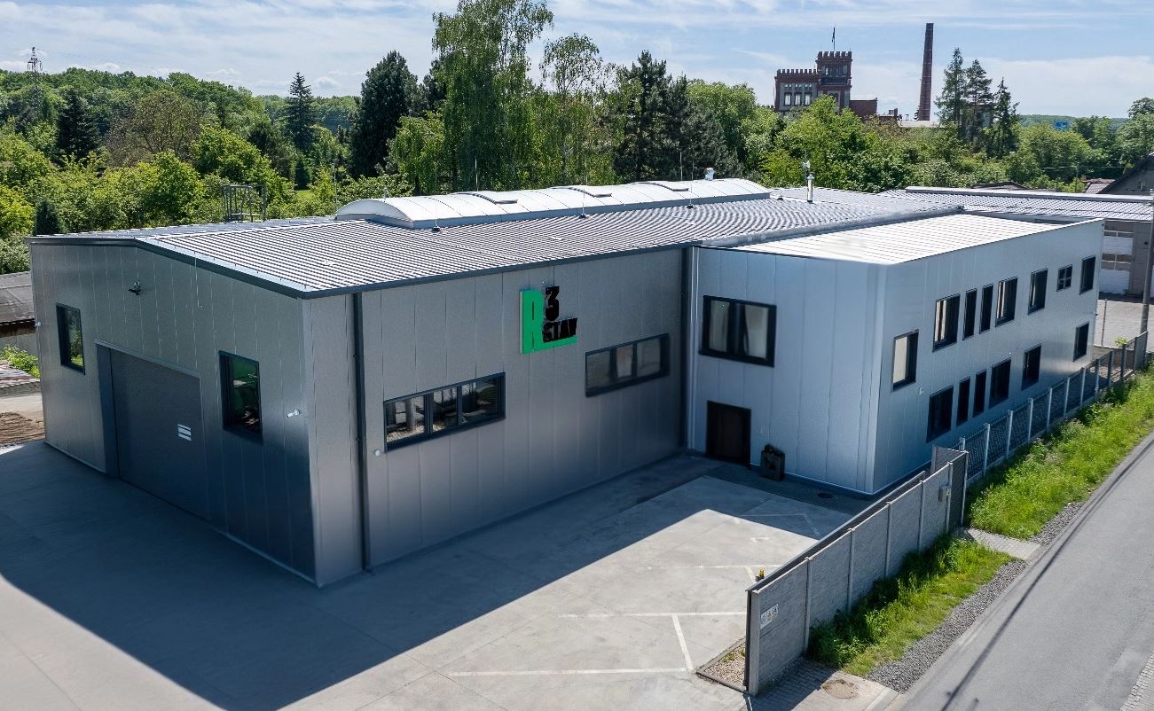 Opláštění budovy R3stav